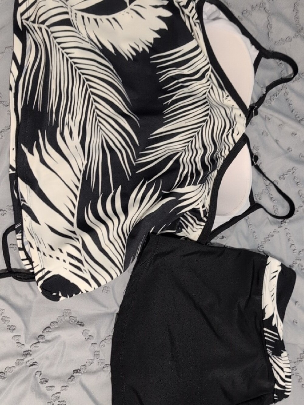 Black & White Palm Print Women’s Tankini Swim Set - Picture 3 of 3